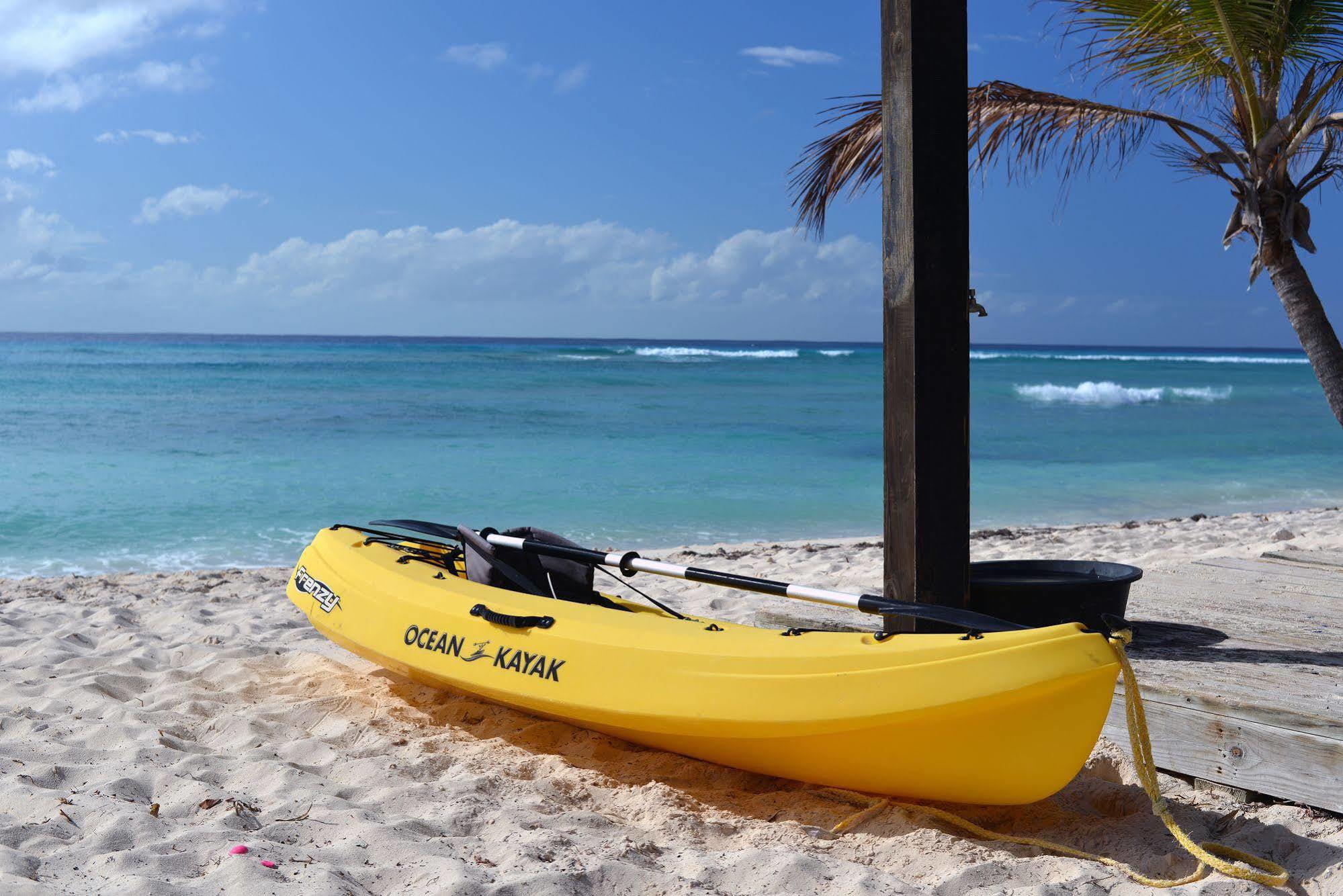 Bohio Dive Resort Cockburn Town Extérieur photo