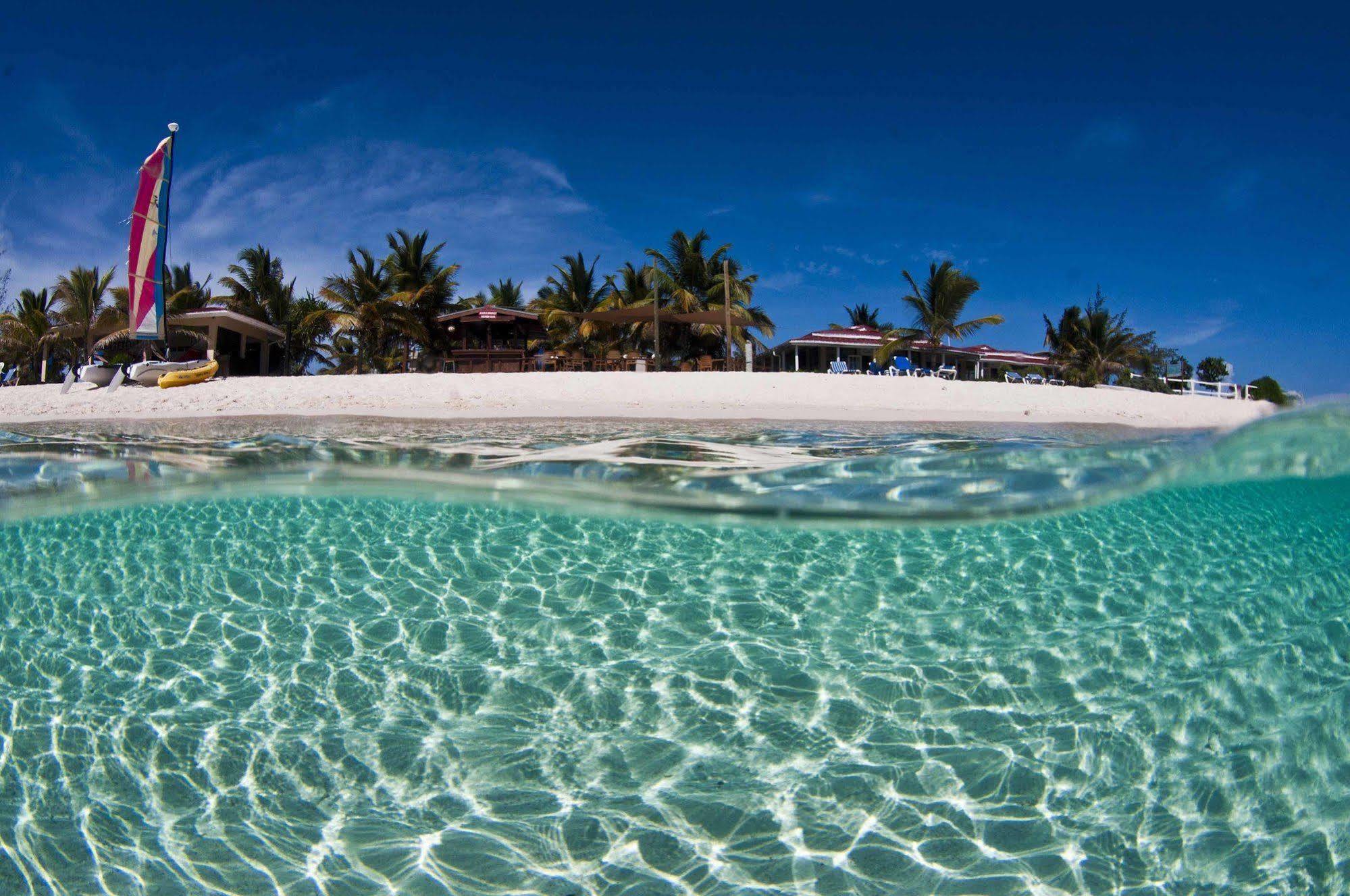 Bohio Dive Resort Cockburn Town Extérieur photo