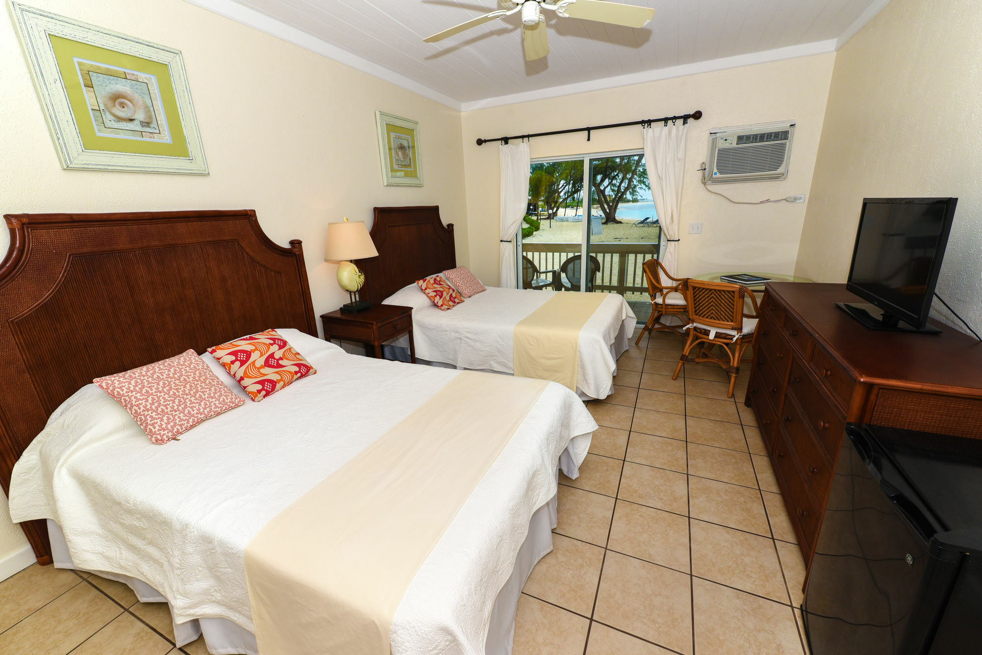 Bohio Dive Resort Cockburn Town Extérieur photo